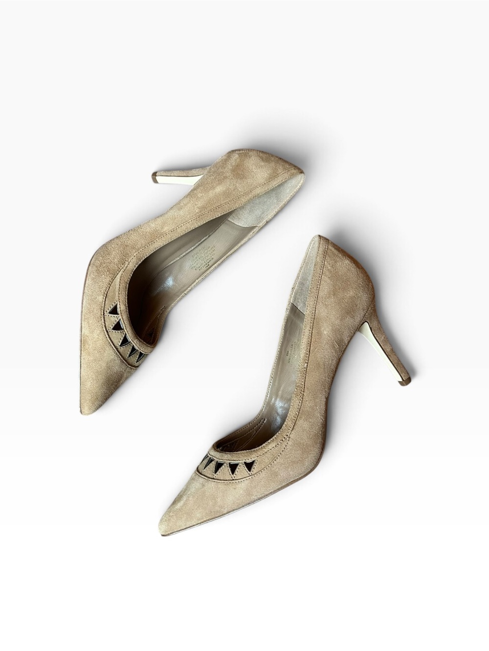 Nine West  Nude Suede Pointed-Toe Pumps Size 8M